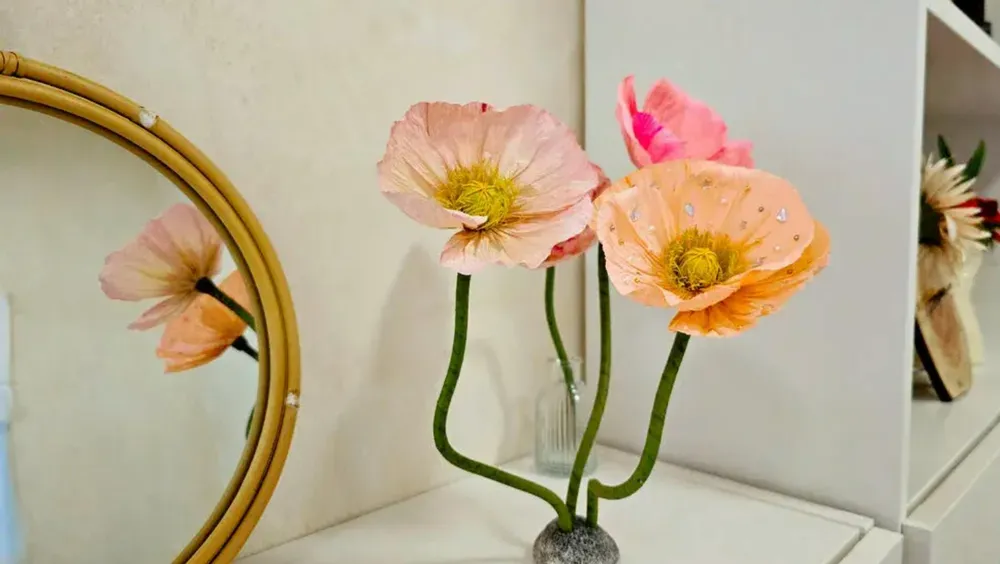 Bunga Kertas Hyperrealistik Buatan Tangan