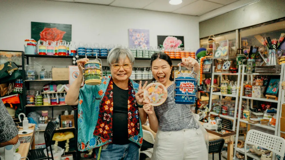 Lukis Tingkat bersama Seniman Nyonya
