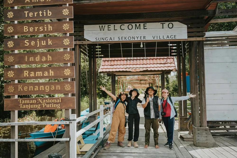 Visit Sekonyer Village