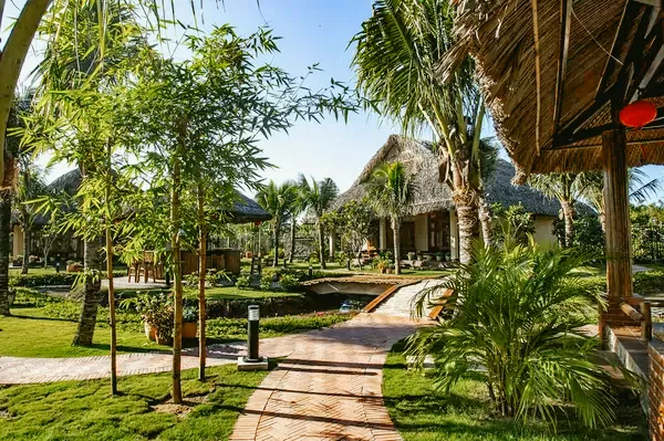 2D1N Luxurious Mekong Resort Stay **Includes 1D Boat & Bike Trip to Ben Tre | Mỹ Tho