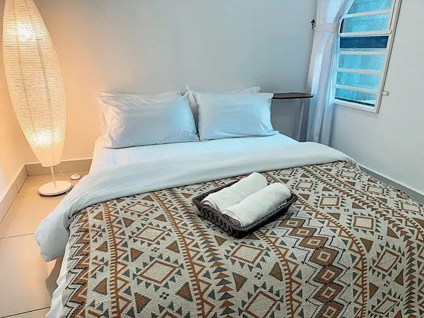 Pre- and Post-Trip Stay