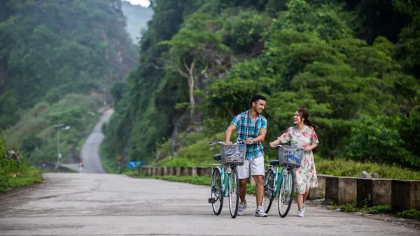 Cycling aroung Viet Hai Village