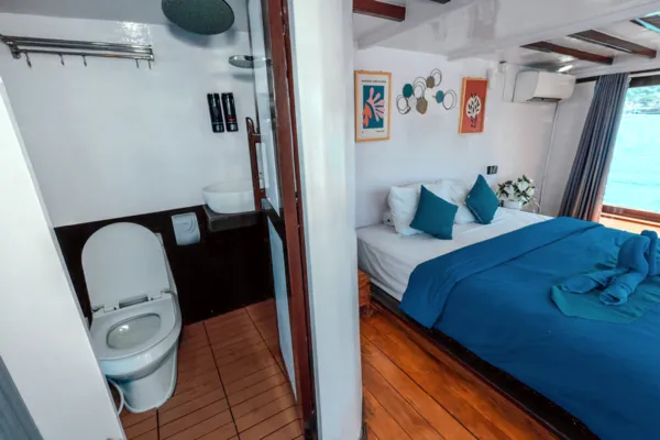 Master Cabin - Balcony, Ensuite Bathroom - Sea View