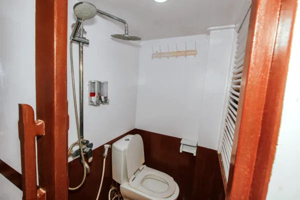 Dorm with Sharing Bathroom