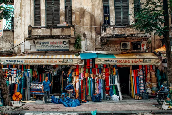 Saigon Street Photography with Professional Photographer