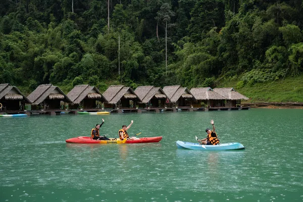 What It's Like to Spend 3 nights on Cheow Lan Lake in Khao Sok, Thailand