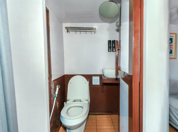 Master Cabin - Balcony, Ensuite Bathroom - Sea View