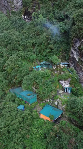 Ngu Chi Son MT Wooden Shack (with blankets, pillows, and insulated mats)