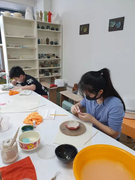 Crafting Memories: A Parent-Child Pottery Experience