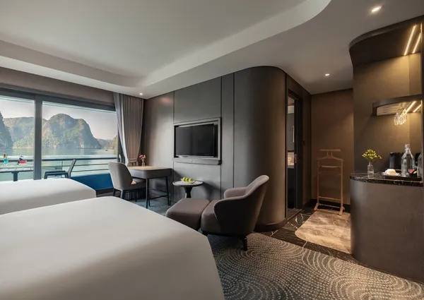 Junior Double/Twin Suite Sea View with Private Balcony