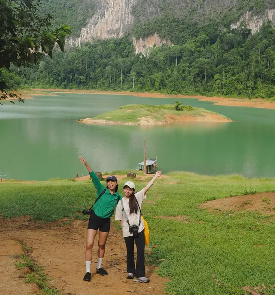 Berlepas dari Khao Sok