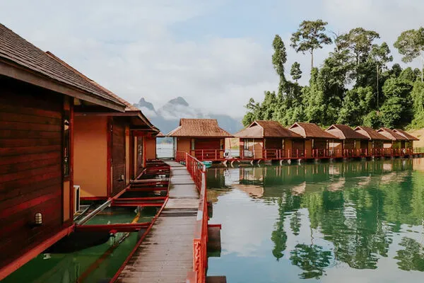 Floating Rafthouse