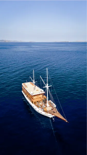 3D2N shared trip on new wooden phinisi