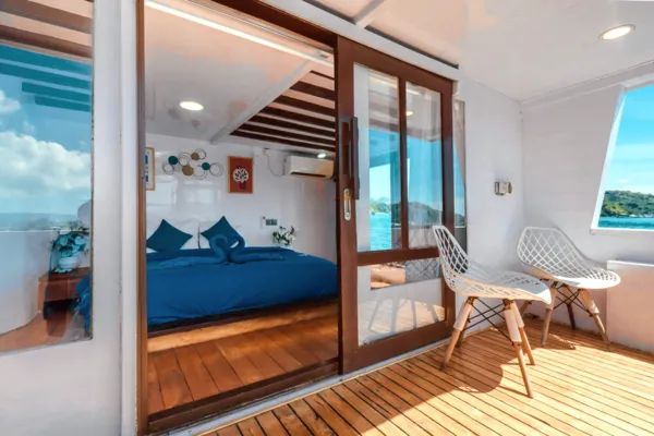 Master Cabin - Balcony, Ensuite Bathroom - Sea View