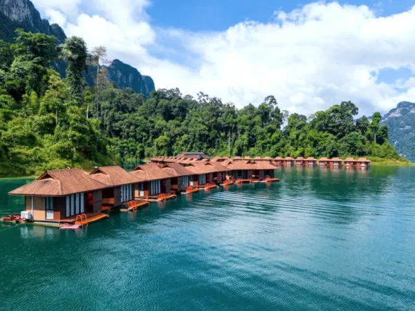 Floating Rafthouse