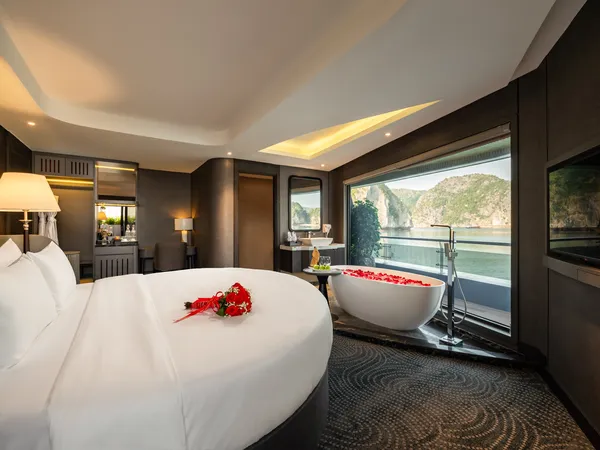 Honeymoon Suite Sea View 