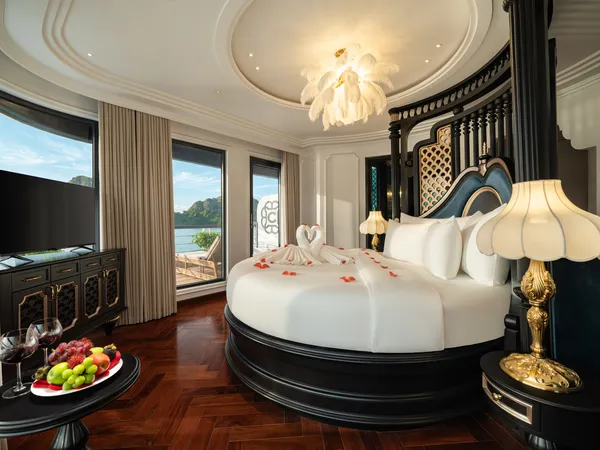 VIP Suite Stern View ( Second deck - Private balcony & Sea-view jacuzzi )