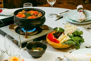 Clay-pot stew simmering on a camp stove for a 2D2N Tibetan mountain valley stay with Caravan Treks by Ferme Liotard in Shangri-La