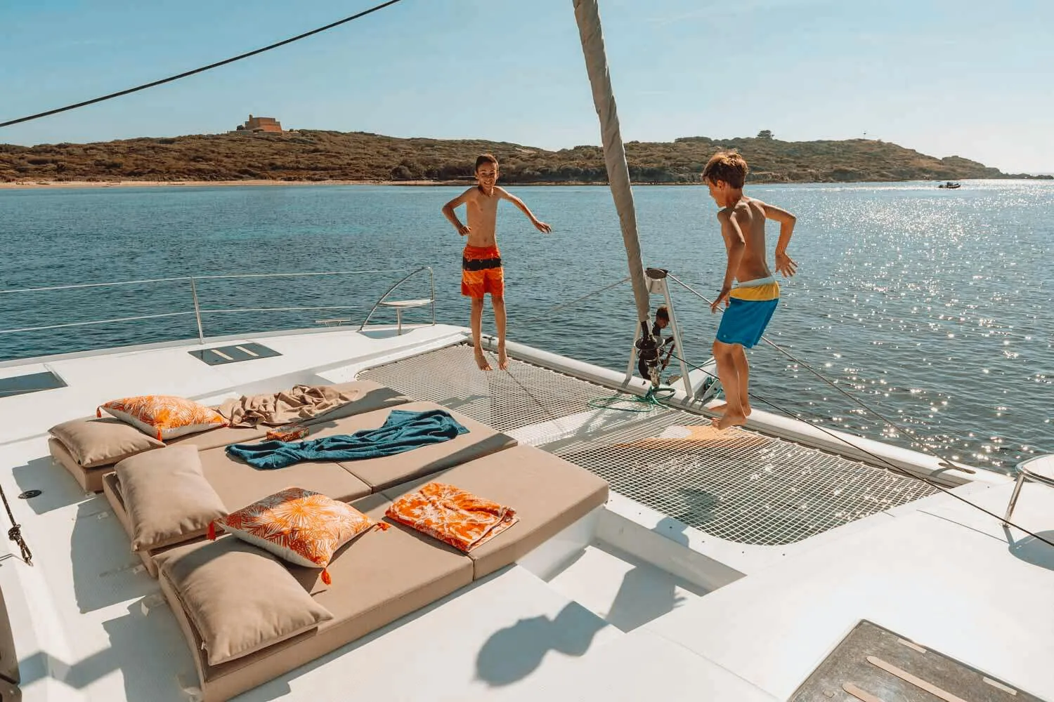 10 Family-Friendly Yacht Trips for the Perfect Day Out 